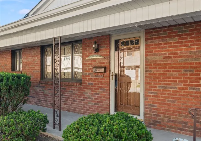 2nd image of 54 Lilmont Dr, Swissvale, PA 15218 | MLS# 1721630