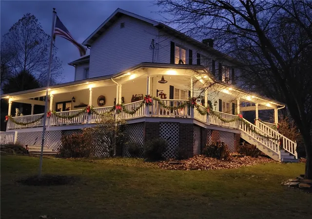 Photo 3 of Single family home for sale at 1200 Hahntown Wendel Rd, Irwin, PA 15642 | MLS# 1721909 | Listing updated on 2026-04-21