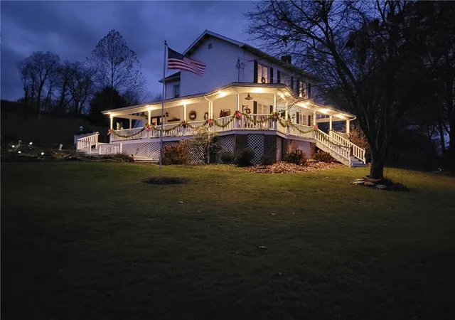 Photo 4 of Single family home for sale at 1200 Hahntown Wendel Rd, Irwin, PA 15642 | MLS# 1721909 | Listing updated on 2026-04-21