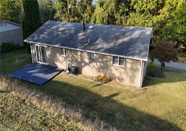3rd image of 344 Jo Ann Dr, Monessen, PA 15062 | MLS# 1722186