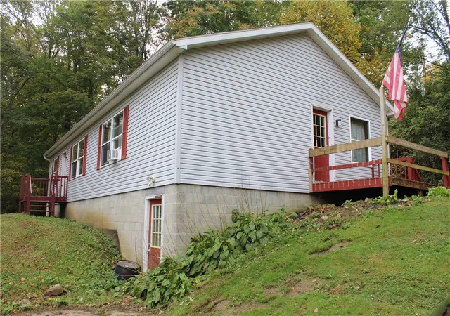 Photo 25 of Manufactured home for sale at 6 Short St, Stoneboro, PA 16153 | MLS# 1722705 | Listing updated on 2026-05-31