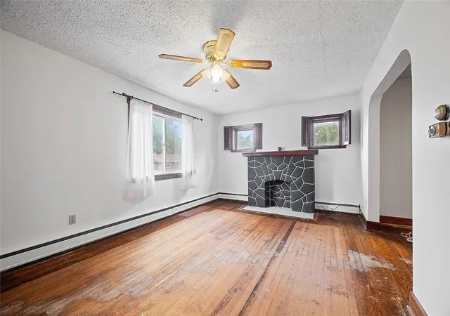Homes for sale in Castle Shannon, PA | 3708 Grant Street, Castle Shannon, PA 15234 | MLS# 1722520