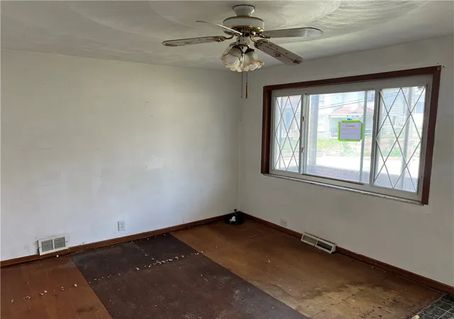 Homes for sale in Jeannette, PA | 1008 1/2 Gaskill Ave, Jeannette, PA 15644 | MLS# 1722981