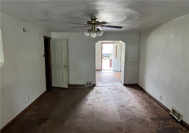 Homes for sale in Jeannette, PA | 1008 1/2 Gaskill Ave, Jeannette, PA 15644 | MLS# 1722981