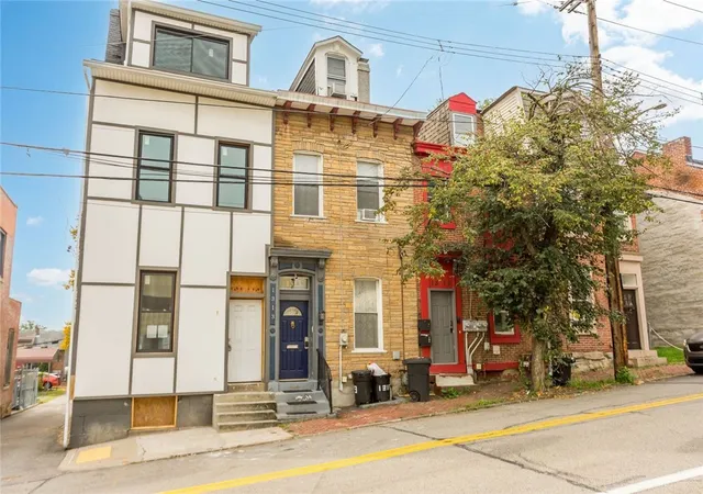 Homes for sale in Central North Side, PA | 1313 Sandusky Street, Central North Side, PA 15212 | MLS# 1723771