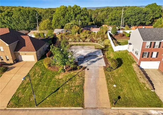 1st image of 4540 Marina Dr, Homestead, PA 15120 | MLS# 1724035