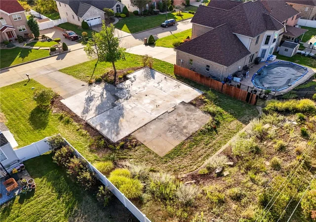 Photo 3 of Single family home for sale at 4540 Marina Dr, Homestead, PA 15120 | MLS# 1724035 | Listing updated on 2026-07-14