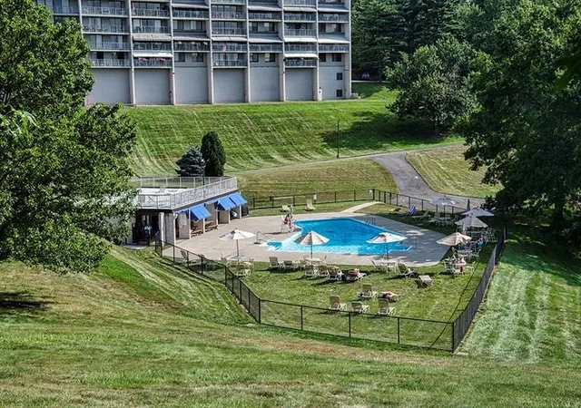 Homes for sale in Mt Lebanon, PA | 1160 Bower Hill #1101B, Mt Lebanon, PA 15243 | MLS# 1724485