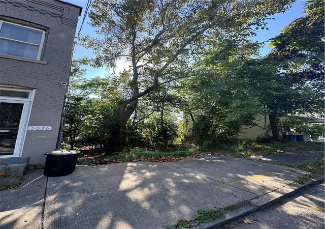4th image of 5016 Kincaid St, Garfield, PA 15224 | MLS# 1725275