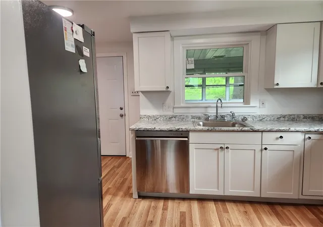 Photo 3 of Single family home for sale at 5920 Rodgers St, Pittsburgh, PA 15207 | MLS# 1725564 | Listing updated on 2026-07-11