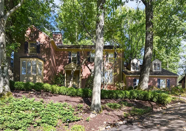 2nd image of 465 Woodland Hills Dr, Pittsburgh, PA 15235 | MLS# 1725900