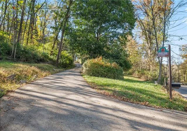 13th image of 207 Red Fox Ln, Fox Chapel, PA 15238 | MLS# 1725887