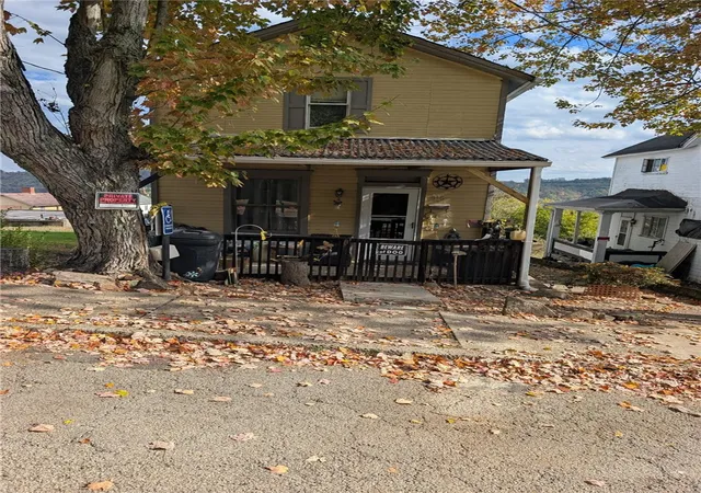 Homes for sale in Charleroi Boro, PA | 818 Shady, Charleroi Boro, PA 15022 | MLS# 1726261