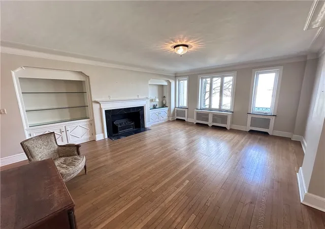Homes for sale in Squirrel Hill, PA | 5023 Frew Street #1G, Squirrel Hill, PA 15213 | MLS# 1726296