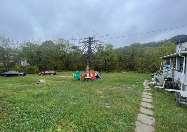 18th image of 102 Francis Mine State Rd, Burgettstown Boro, PA 15021 | MLS# 1727020