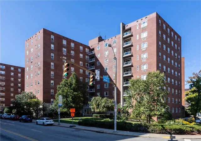 Homes for sale in Oakland, PA | 4625 Fifth Avenue #209, Oakland, PA 15213 | MLS# 1726436
