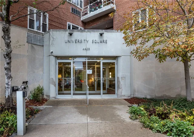 Homes for sale in Oakland, PA | 4625 Fifth Avenue #209, Oakland, PA 15213 | MLS# 1726436