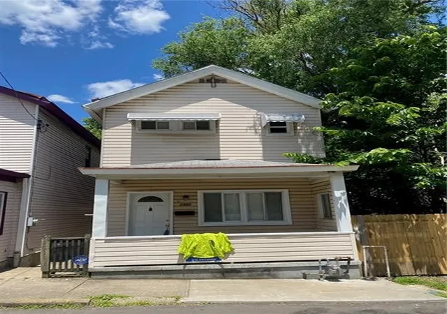 Homes for sale in Mc Keesport, PA | 2305 Oak Street, Mc Keesport, PA 15132 | MLS# 1727214
