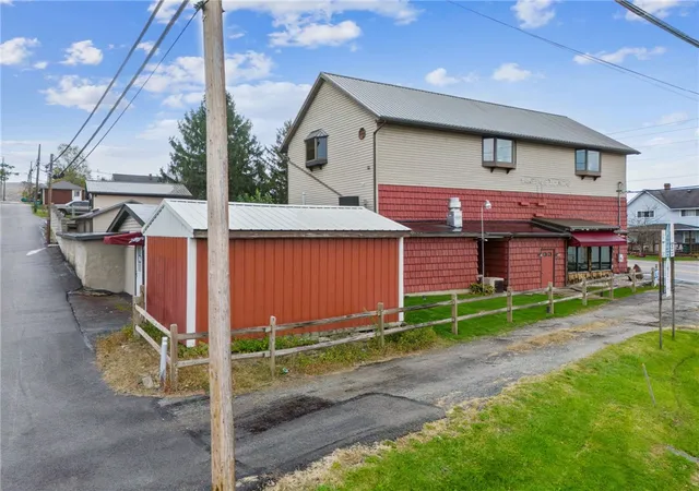 Homes for sale in Derry Boro, PA | 608 N Chestnut St, Derry Boro, PA 15627 | MLS# 1727197