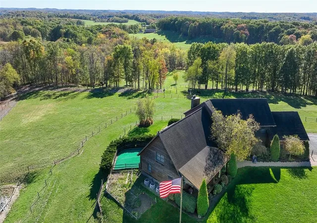 Photo 2 of Single family home for sale at 166 Mckay Rd, Saxonburg, PA 16056 | MLS# 1727288 | Listing updated on 2026-06-13