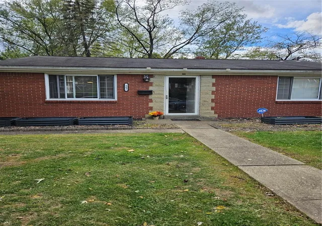2nd image of 182 Rosewood Dr, Penn Hills, PA 15235 | MLS# 1728841