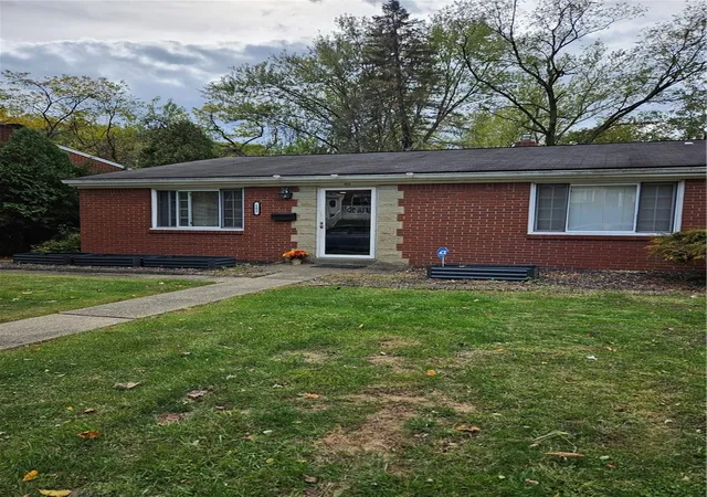 4th image of 182 Rosewood Dr, Penn Hills, PA 15235 | MLS# 1728841