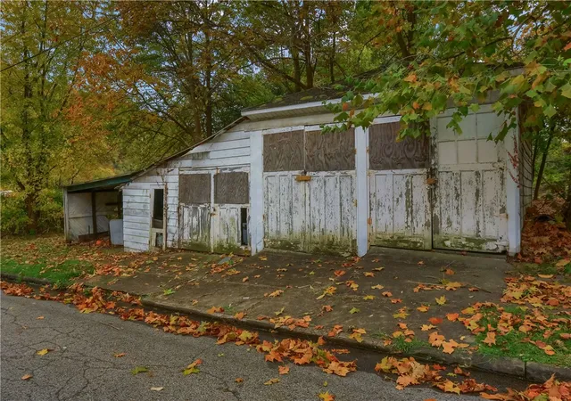 Homes for sale in Beaver Falls, PA | 1426 2Nd Ave, Beaver Falls, PA 15010 | MLS# 1729088