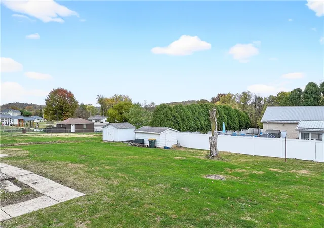 5th image of 815 Washington Rd, Belle Vernon, PA 15012 | MLS# 1728970