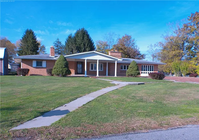 Homes for sale in Carmichaels/cumblnd, PA | 105 Single Street, Carmichaels/cumblnd, PA 15320 | MLS# 1729115