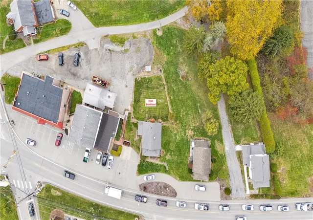 17th image of 2065 Brodhead Rd, Hopewell Twp, PA 15001 | MLS# 1729119