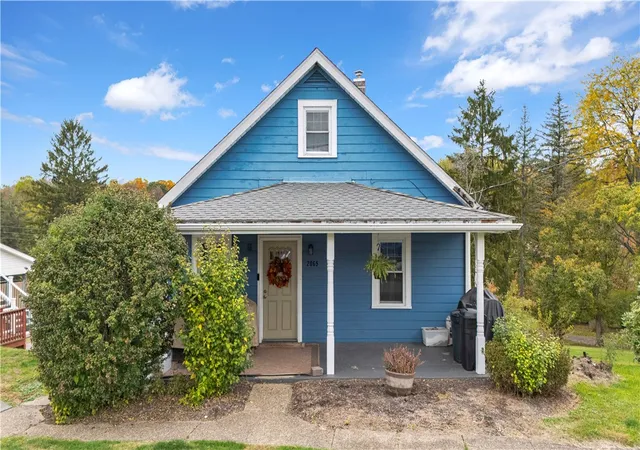 1st image of 2065 Brodhead Rd, Hopewell Twp, PA 15001 | MLS# 1729119
