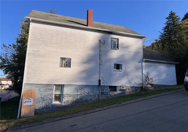 Homes for sale in Glassport, PA | 843 Delaware Ave, Glassport, PA 15045 | MLS# 1729240