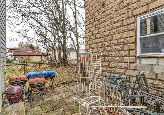 Listing Photo 4 - Condo for sale in building located at 1421 5th Ave, New Kensington, PA 15068