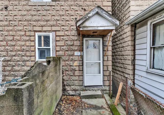 Listing Photo 5 - Condo for sale in building located at 1421 5th Ave, New Kensington, PA 15068