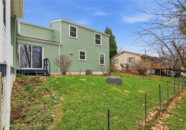 Photo 3 of Single family home for sale at 121 Parklane Dr, Slippery Rock Boro, PA 16057 | MLS# 1729323 | Listing updated on 2026-06-22
