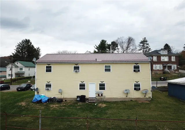 Homes for sale in Cowanshanock Twp, PA | 46 W Main St, Cowanshanock Twp, PA 16263 | MLS# 1729603