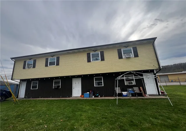 Homes for sale in Cowanshanock Twp, PA | 46 W Main St, Cowanshanock Twp, PA 16263 | MLS# 1729603