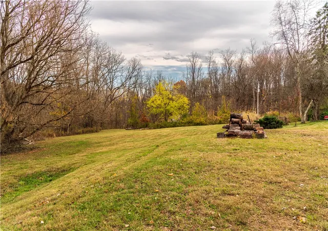 2nd image of 50 Tarr Heights Dr, Canonsburg, PA 15317 | MLS# 1729951