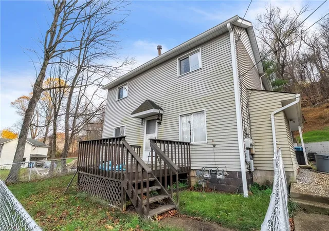 Homes for sale in Verona, PA | 1517 Hulton Road, Verona, PA 15147 | MLS# 1730197