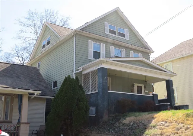 2nd image of 20 Beech St, Leetsdale, PA 15003 | MLS# 1730630