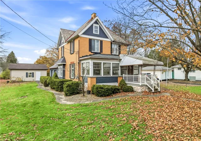 Homes for sale in Hermitage, PA | 651 N Buhl Farm Dr, Hermitage, PA 16148 | MLS# 1730893