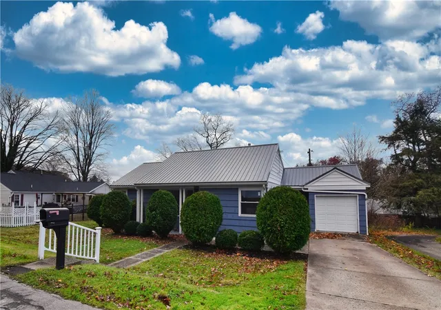 Homes for sale in Franklin, PA | 203 Big Oaks Dr, Franklin, PA 16323 | MLS# 1730986
