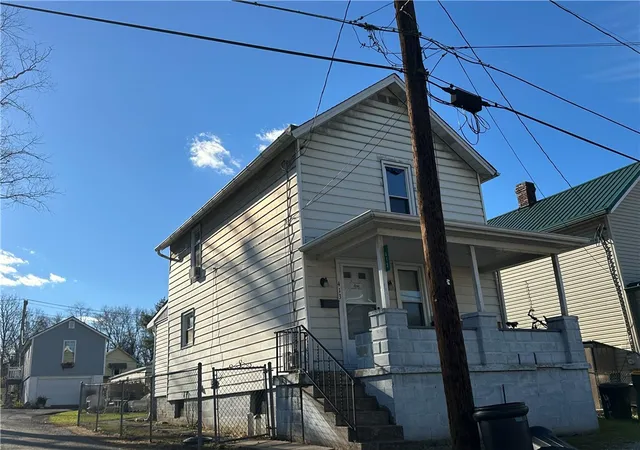 Homes for sale in Rostraver, PA | 425 Somers Street, Rostraver, PA 15072 | MLS# 1731143