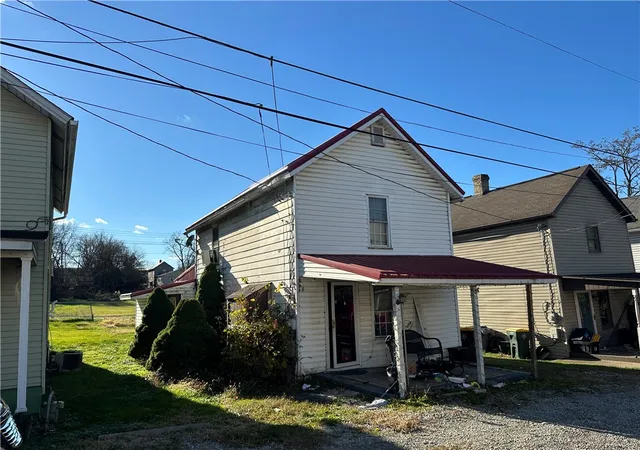 Homes for sale in Rostraver, PA | 425 Somers Street, Rostraver, PA 15072 | MLS# 1731143
