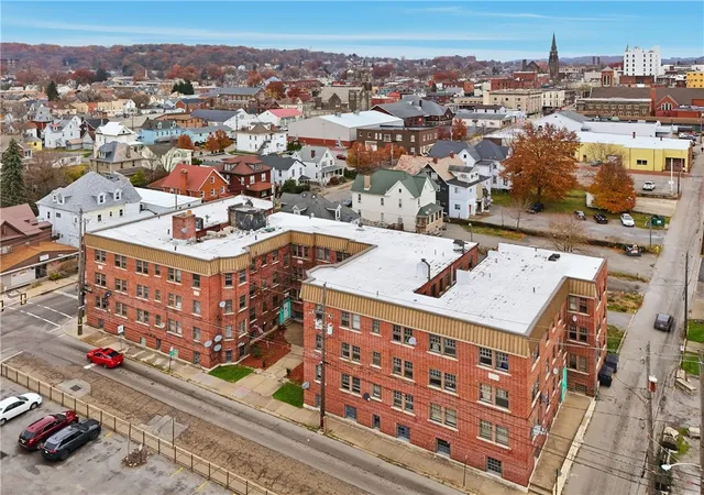 Photo 1 of Multi family home for sale at 325 W Jefferson St, Butler, PA 16001 | MLS# 1731213 | Listing updated on 2026-08-28