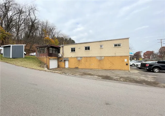 35th image of 101 Mcgovern Boulevard, Crescent, PA 15046 | MLS# 1731016