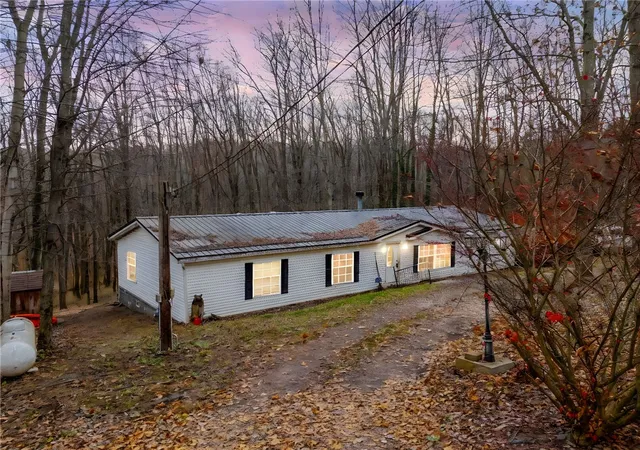 3rd image of 229 Connoquenessing Dr, Evans City, PA 16033 | MLS# 1731414
