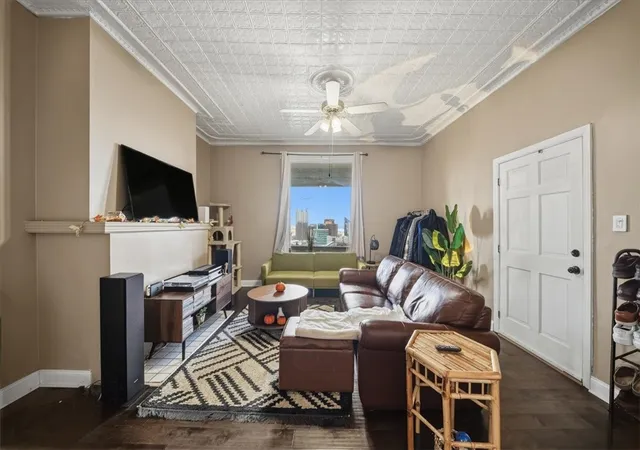 4th image of 237 Grandview Avenue, Mt Washington, PA 15211 | MLS# 1731624