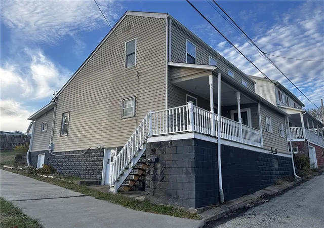 Photo 2 of Single family home for sale at 259 High St, Mt Pleasant Twp, PA 15666 | MLS# 1731926 | Listing updated on 2026-07-28
