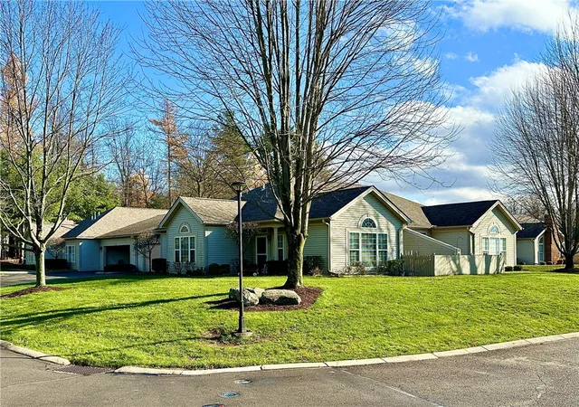Homes for sale in Neshannock Twp, PA | 3534 Hunters Woods Blvd #3, Neshannock Twp, PA 16105 | MLS# 1732506